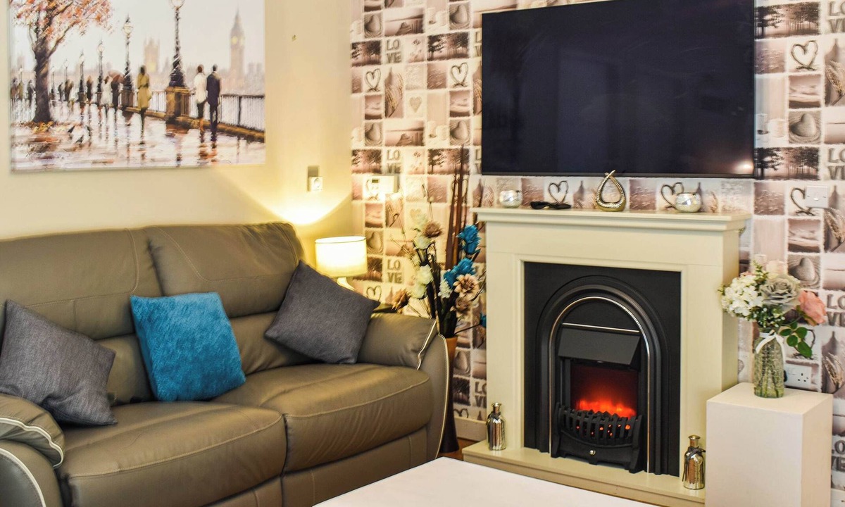 Lixwm Cottage | 2 bedroom accommodation in Walwen, Lixwm