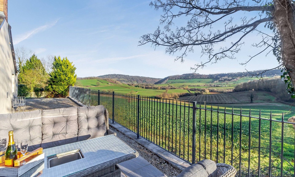 Mitchel Troy Cottage | 2 bedroom accommodation in Monmouth