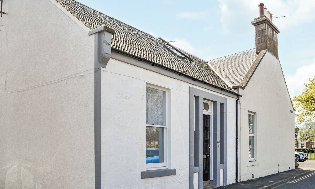 Montrose Cottage | 2 bedroom accommodation in Montrose