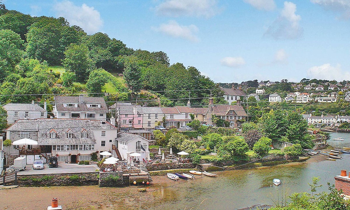 Noss Mayo Cottage | 2 bedroom accommodation in Noss Mayo