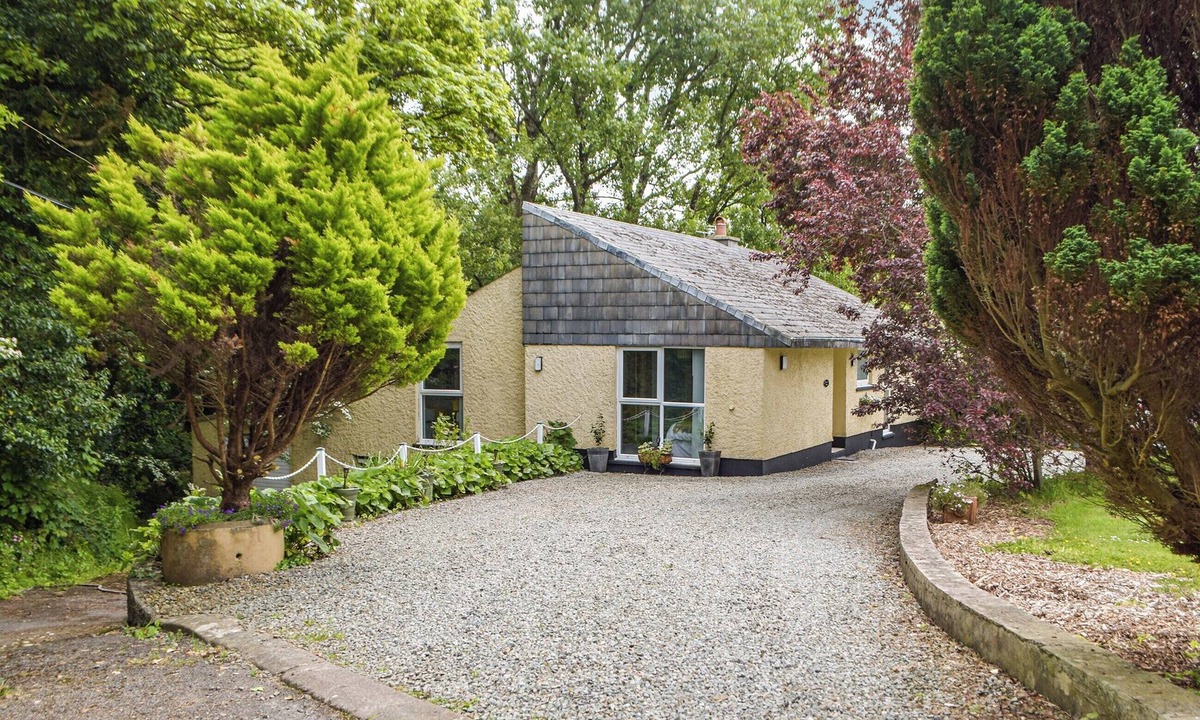 Cosheston Cottage | 2 bedroom accommodation in Pembroke