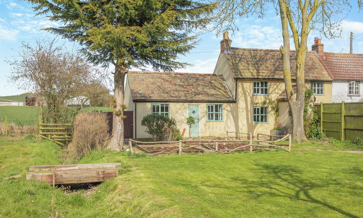 St Neots Cottage | 2 bedroom accommodation in St Neots