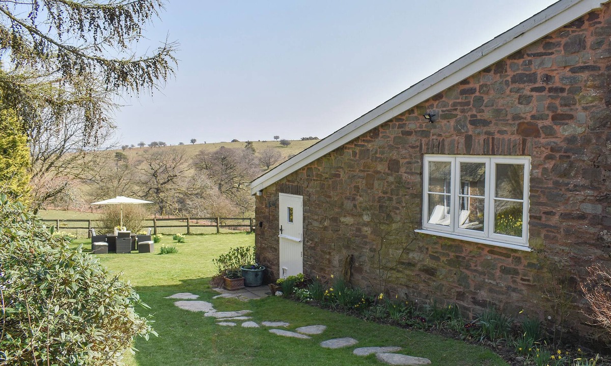 Exmoor National Park Cottage | 2 bedroom accommodation in Winsford