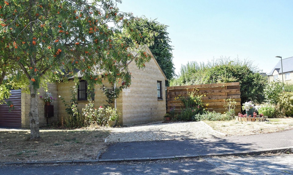 Bampton Cottage | 2 bedroom accommodation in Bampton