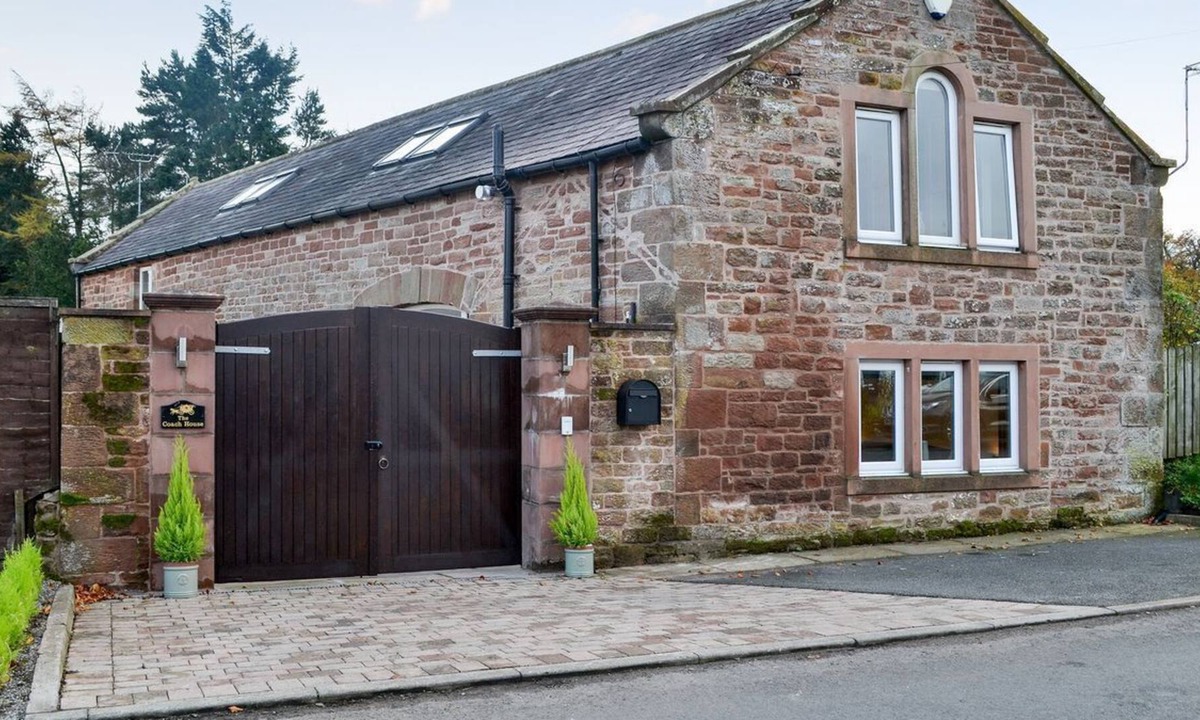 Wing Cottage | 2 bedroom accommodation in Brampton