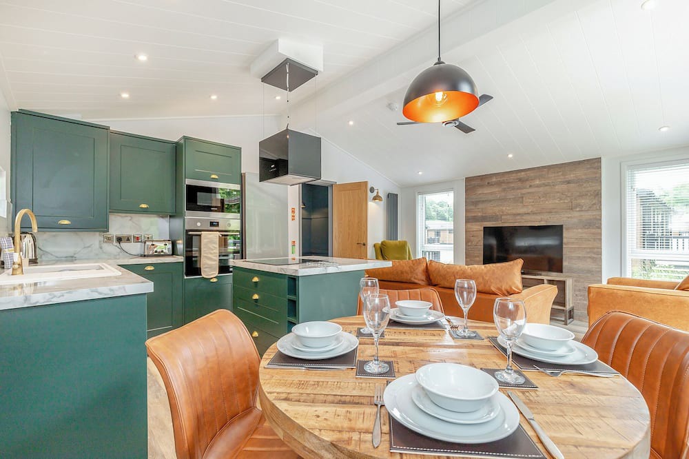 Caerwys Ski Chalet | 2 bedroom accommodation in Caerwys