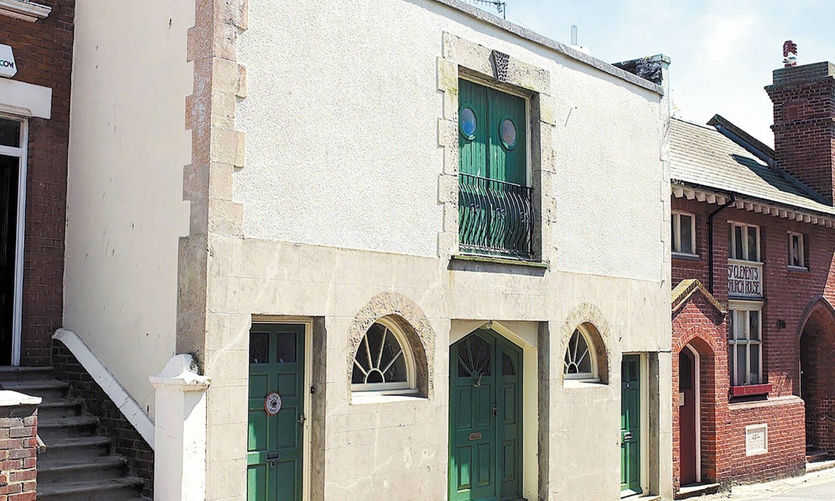 Old Town Hastings Cottage | 2 bedroom accommodation in Hastings