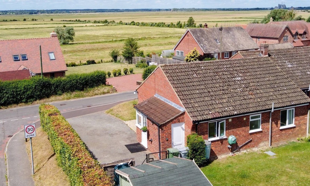 Reedham Cottage | 2 bedroom accommodation in Reedham