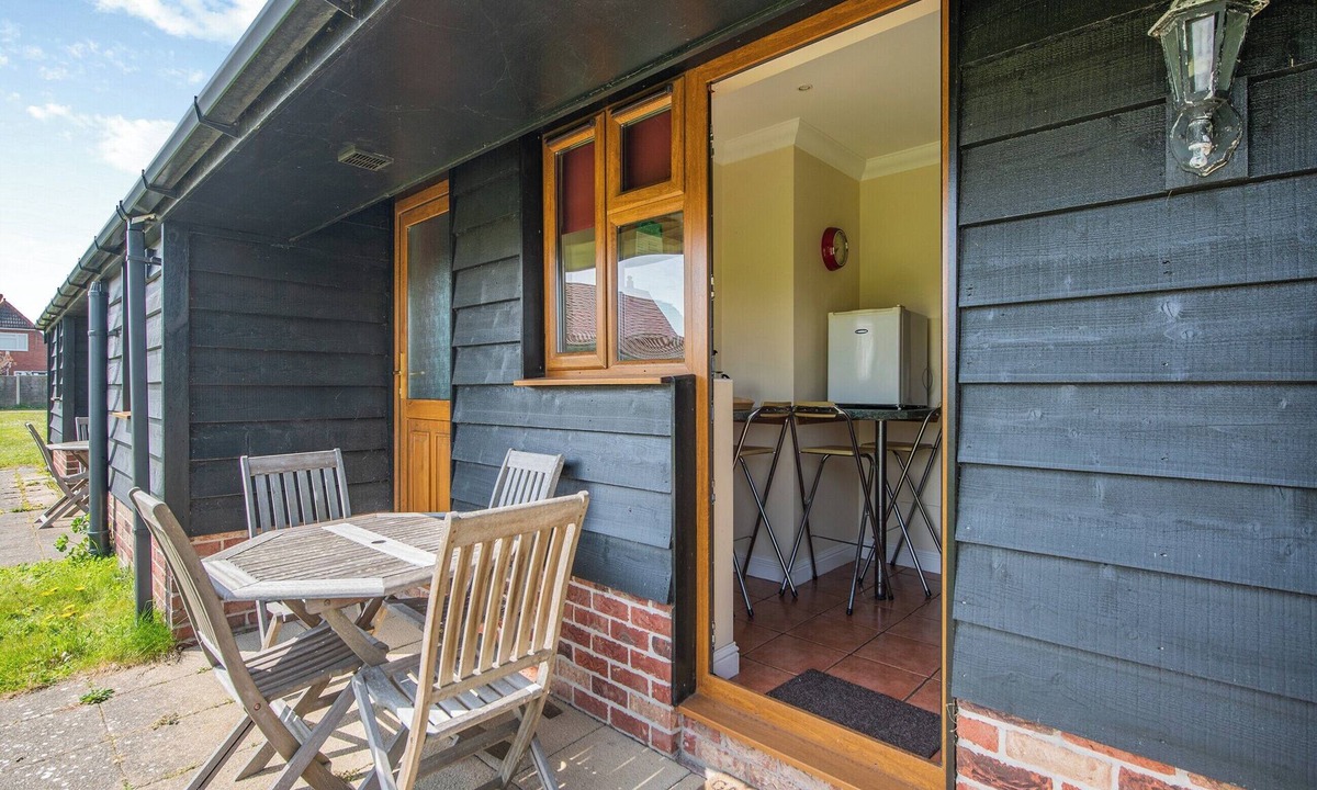 Brightlingsea Cottage | 2 bedroom accommodation in St Osyth