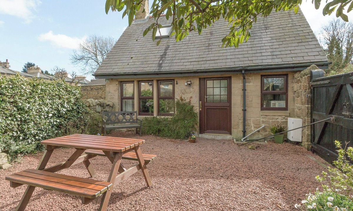 South Charlton Cottage | 2 bedroom accommodation in Alnwick