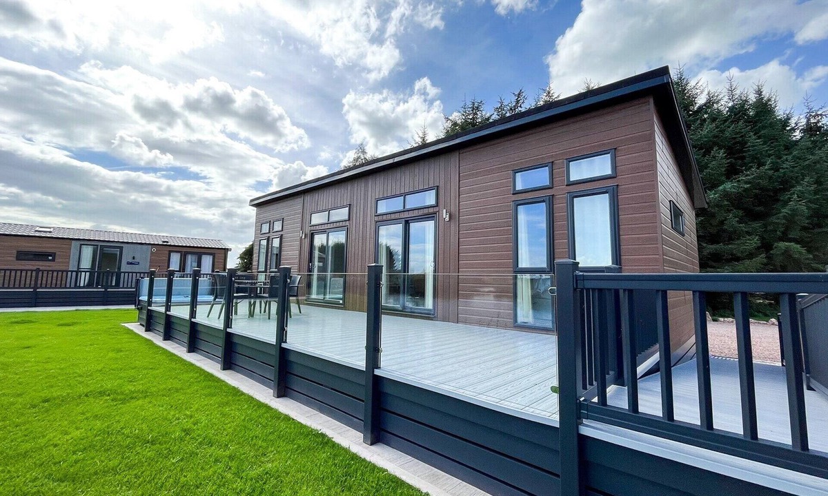 Annan Cabin | 2 bedroom accommodation in Annan