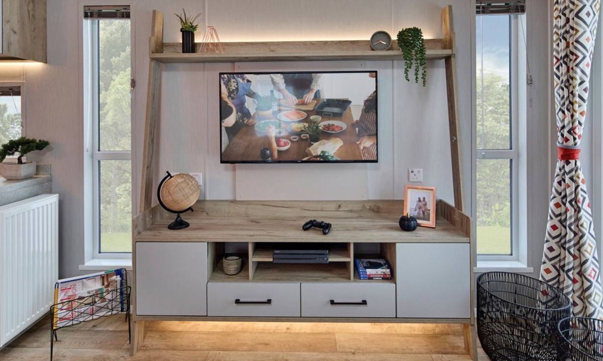 Arnold Cabin | 2 bedroom accommodation in Skirlaugh, Nr Hull