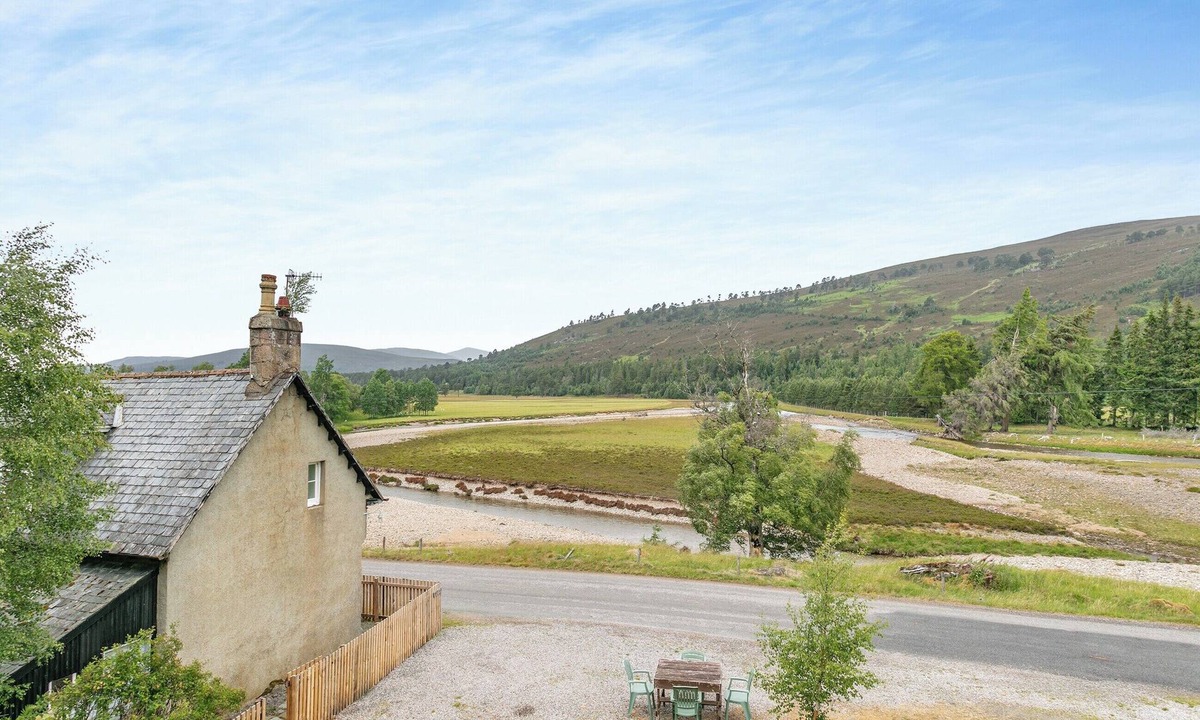 Ballater Cottage | 2 bedroom accommodation in Braemar