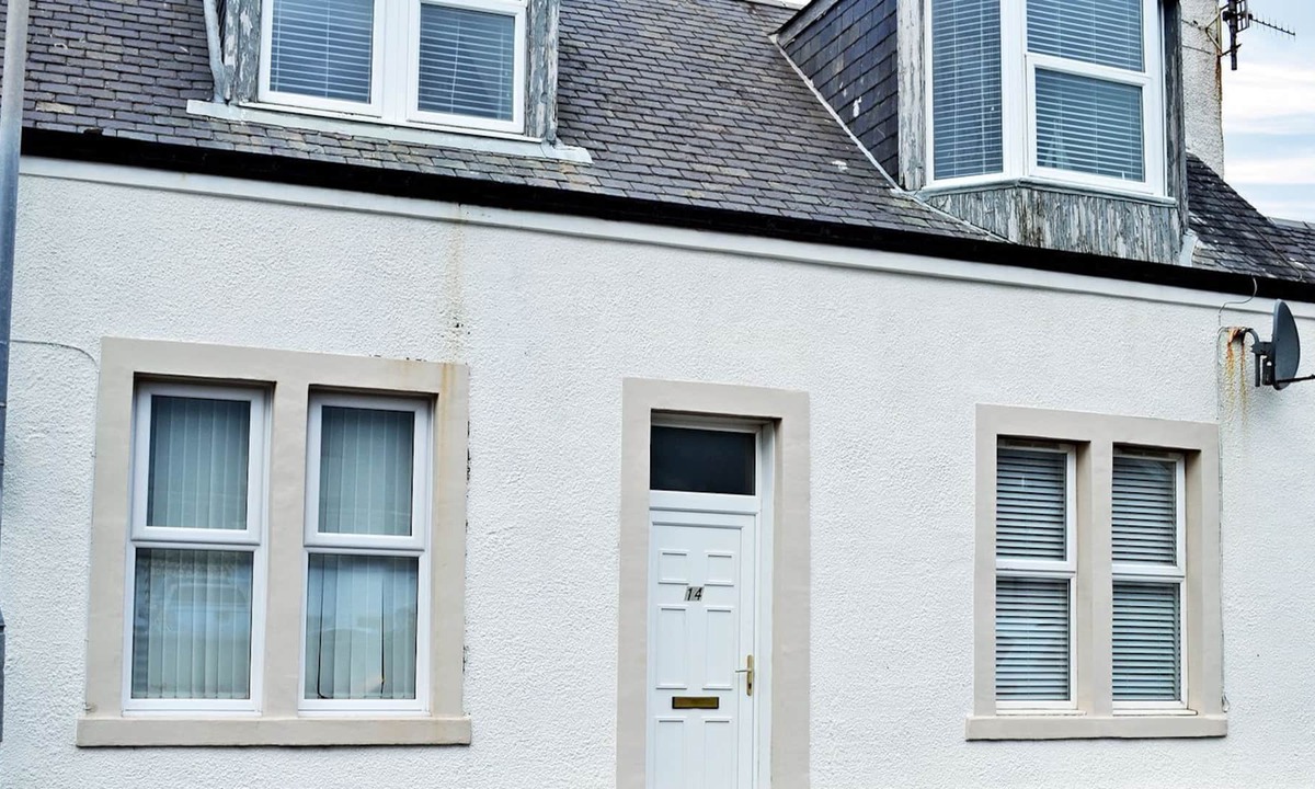 Girvan Cottage | 2 bedroom accommodation in Girvan