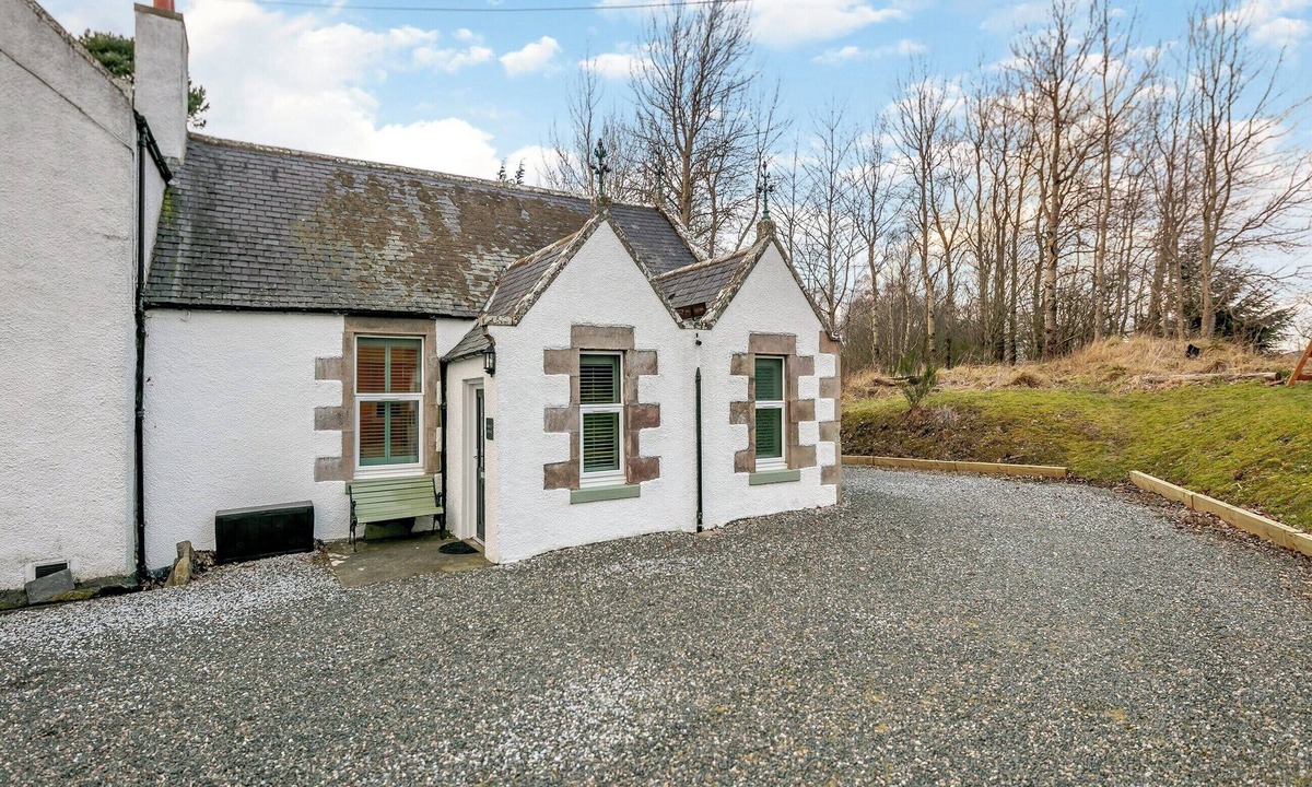 Huntly Cottage | 2 bedroom accommodation in Huntly