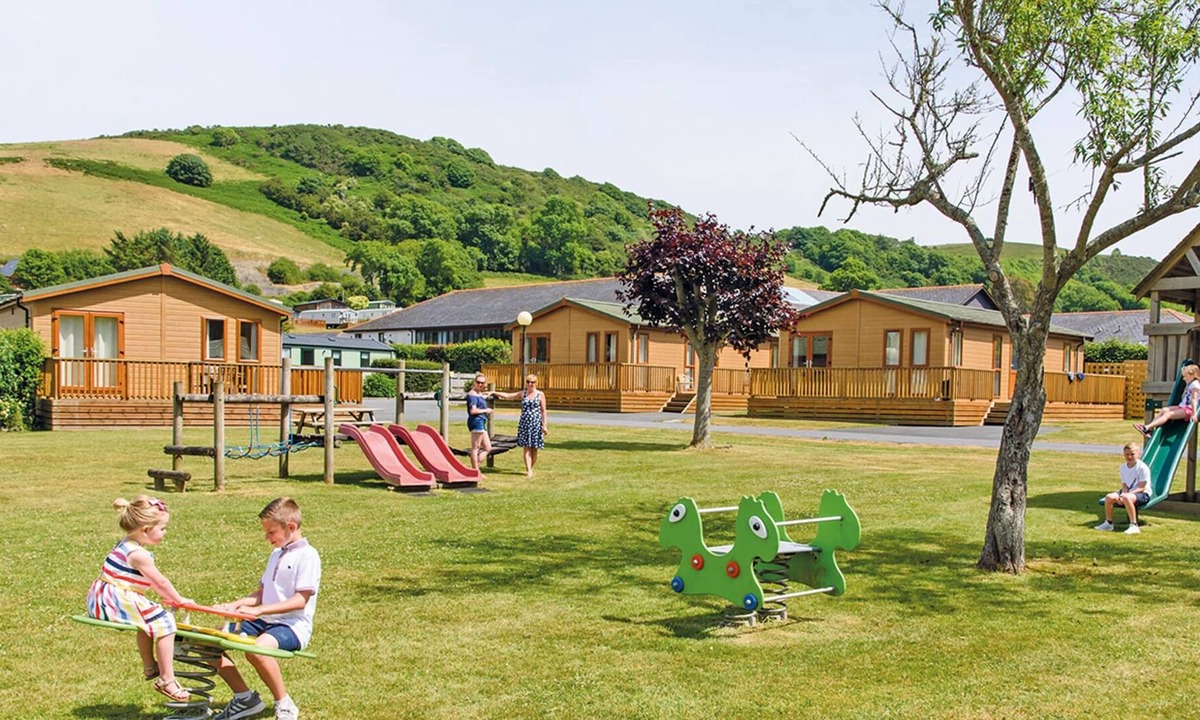 Llanrhystud Cabin | 2 bedroom accommodation in Llanrhystud, Cardiganshire