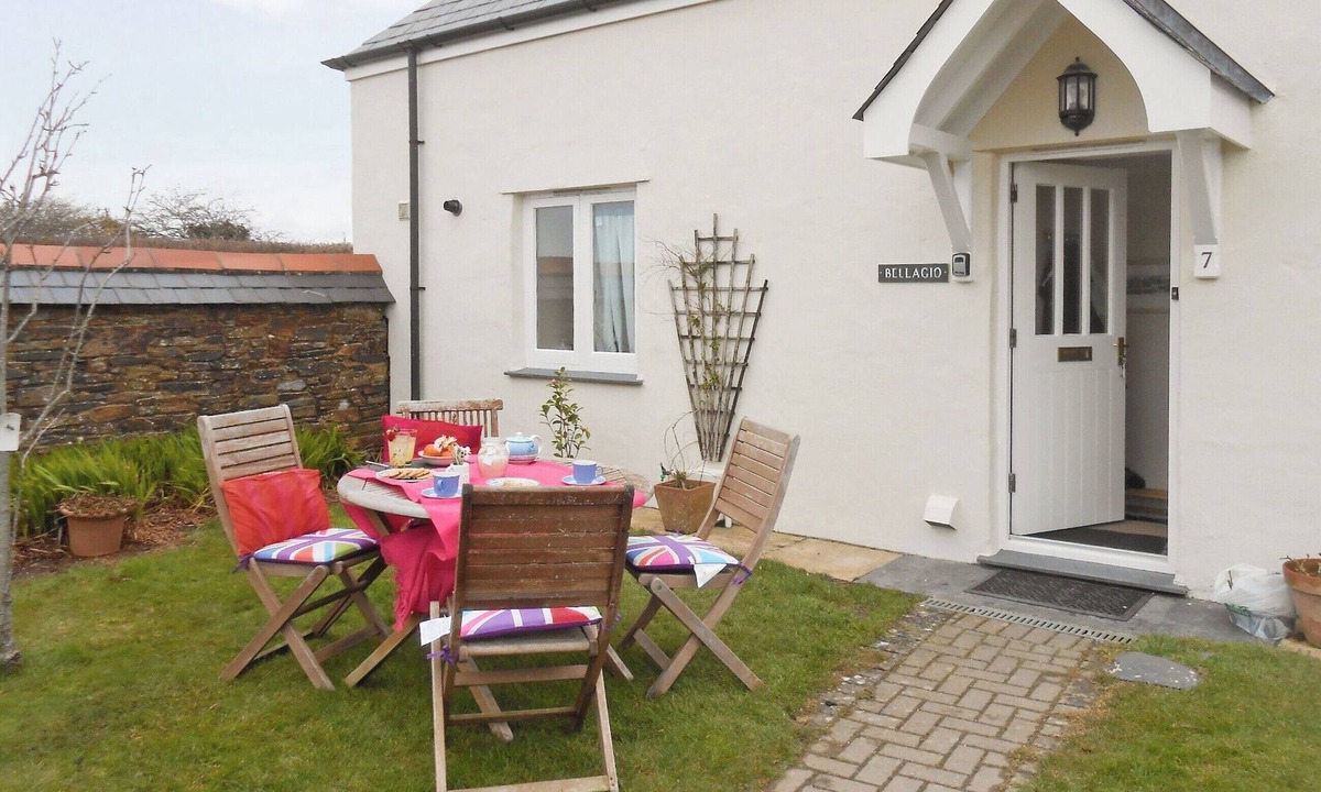 Treator Cottage | 2 bedroom accommodation in Padstow