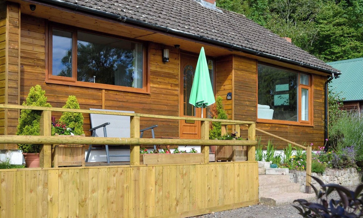 Llanfair-Dyffryn-Clwyd Cottage | 2 bedroom accommodation in Graigfechan, near Ruthin