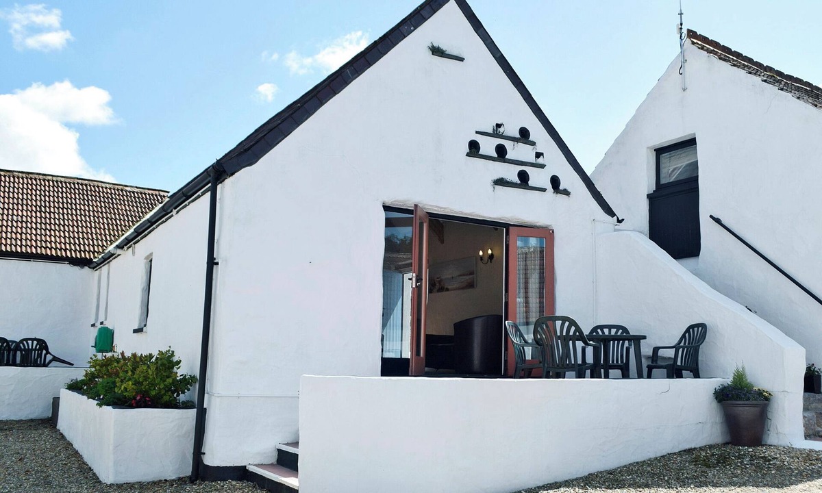 Lydstep Cottage | 2 bedroom accommodation in Lydstep, near Tenby