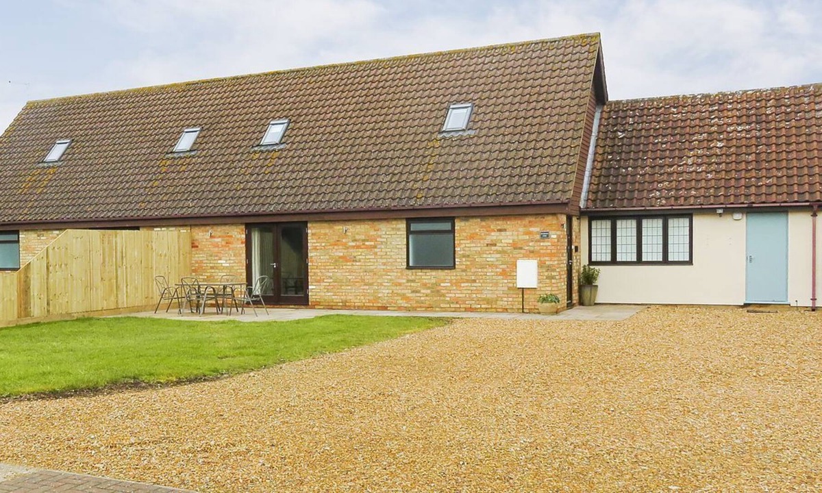 Wyton Cottage | 2 bedroom accommodation in Wyton