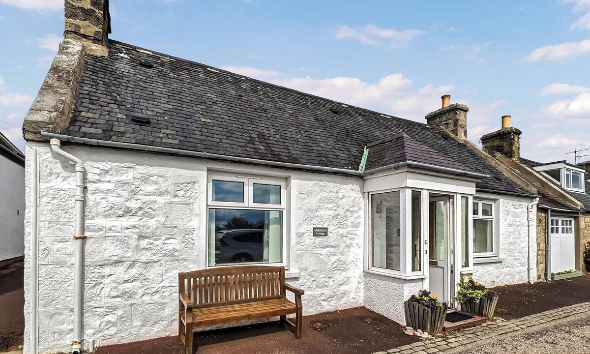 Brora Cottage | 2 bedroom accommodation in Brora