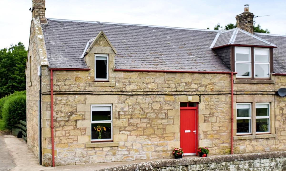Duns Cottage | 2 bedroom accommodation in Duns