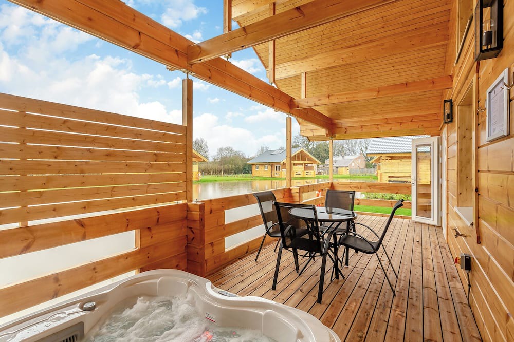 York Ski Chalet | 2 bedroom accommodation in York