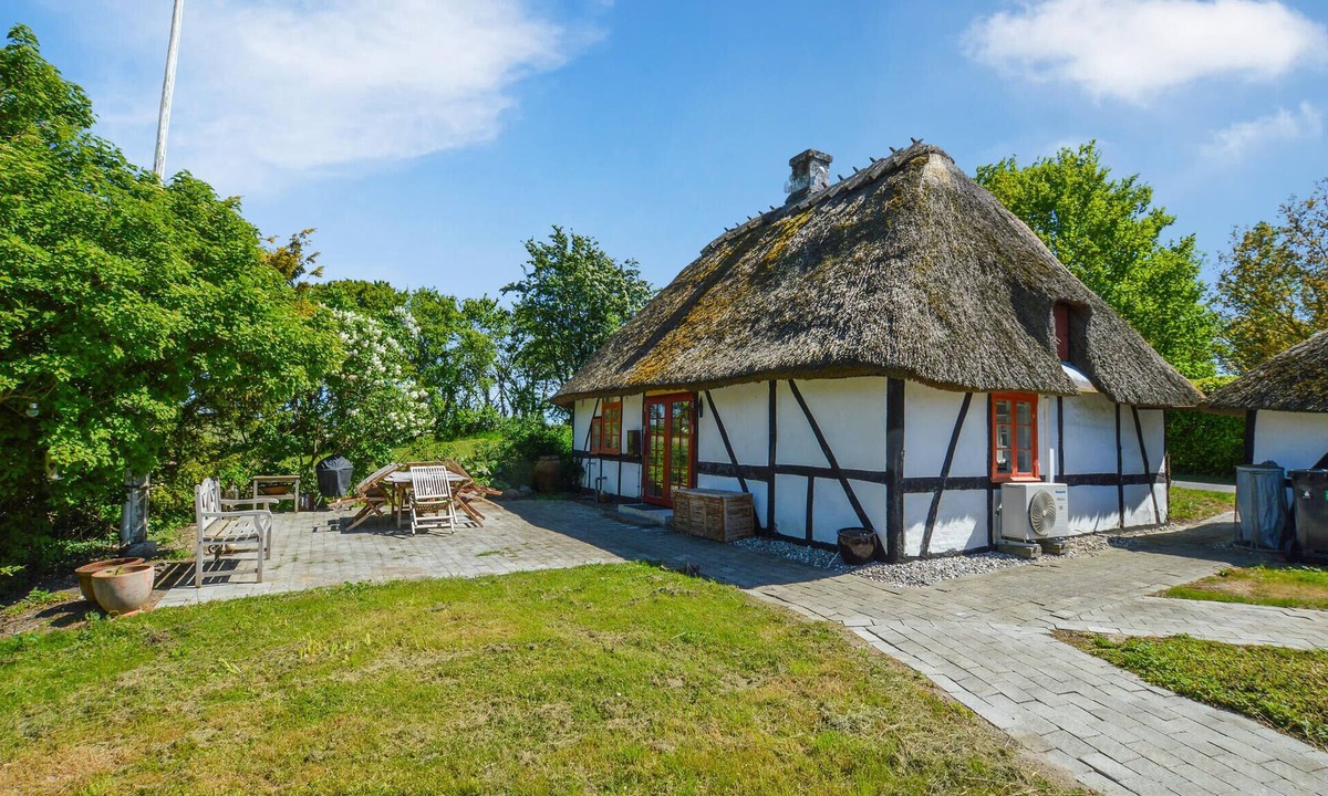 Oster Ulslev House | 2 bedroom amazing home in øster ulslev