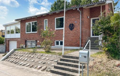 Asaa House | 2 Bedroom Amazing Home In Asaa