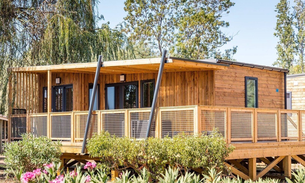 La Roche-sur-Yon Ski Chalet | 2-BEDROOM APARTMENT