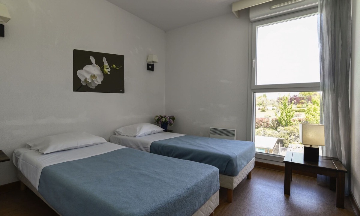 Montreal Apartment | 2-bedroom apartment (4/6 pers) - linen included