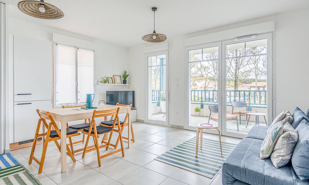 Sanguinet Apartment | 2-Bedroom Apartment 4 Guests, Terrace, Parking, Near Center