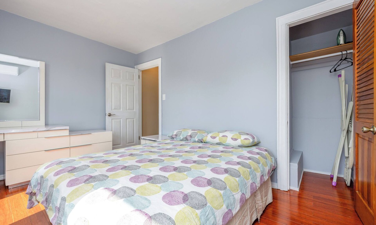 Flatlands Apartment | 2-bedroom apartment in charming Brooklyn with WiFi, AC. Live like a local