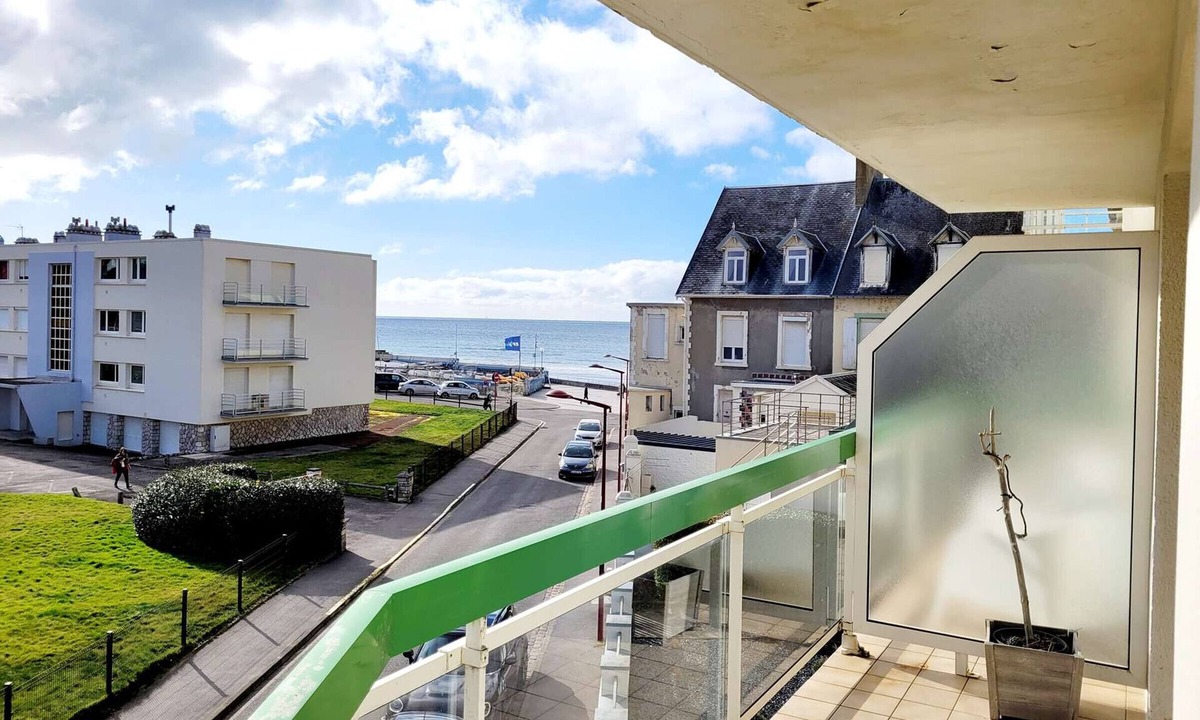Wimereux Apartment | 2-bedroom apartment with balcony, 100m from the beach