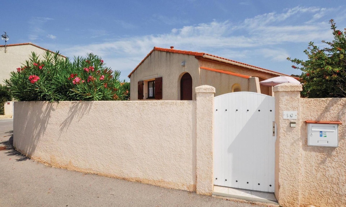 Sainte-Marie-la-Mer House | 2 bedroom awesome home in Sainte Marie Plage