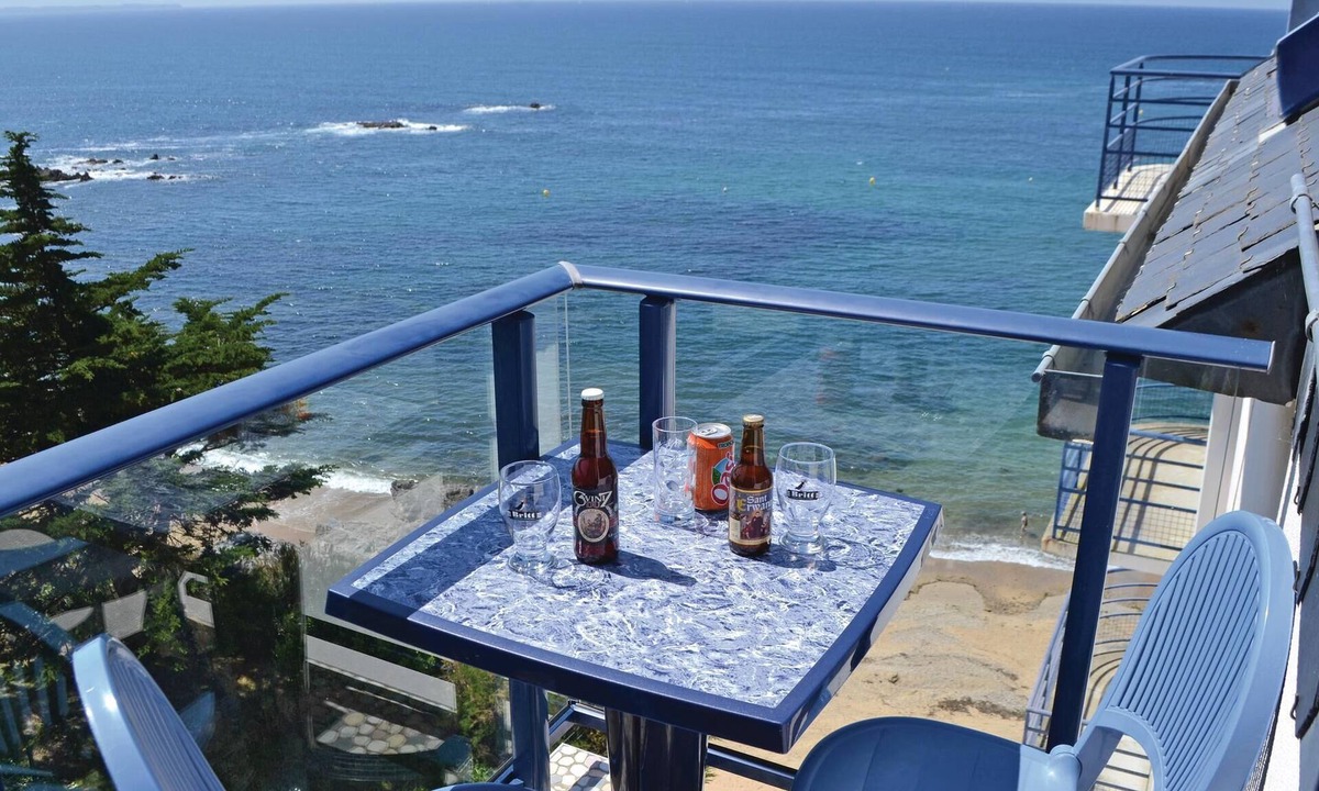 Le Pouldu Apartment | 2 bedroom awesome apartment in Clohars-Carnoët