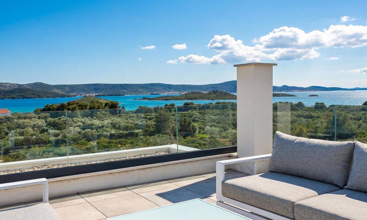 Turanj Apartment | 2 bedroom awesome apartment in Turanj