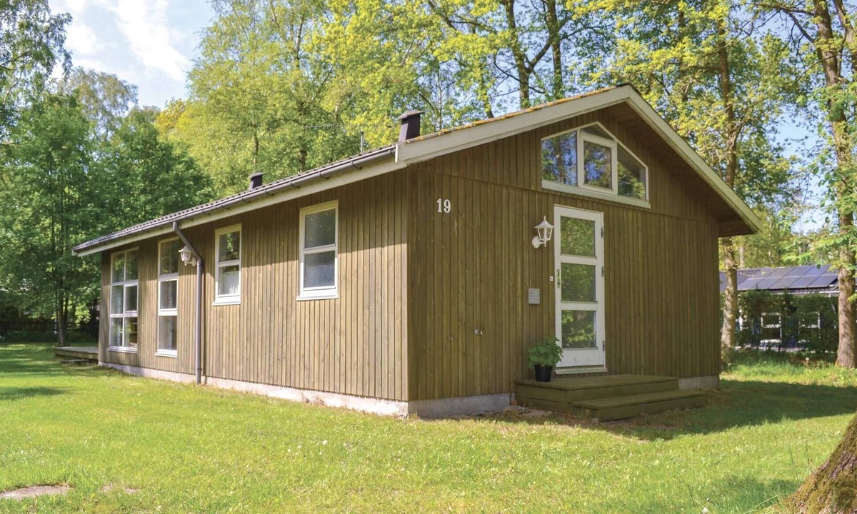 Fjellerup House | 2 bedroom awesome home in Glesborg