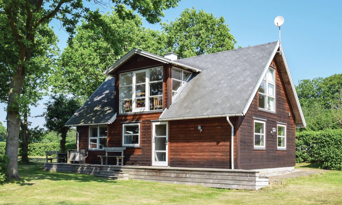Tranekaer House | 2 bedroom awesome home in Tranekær