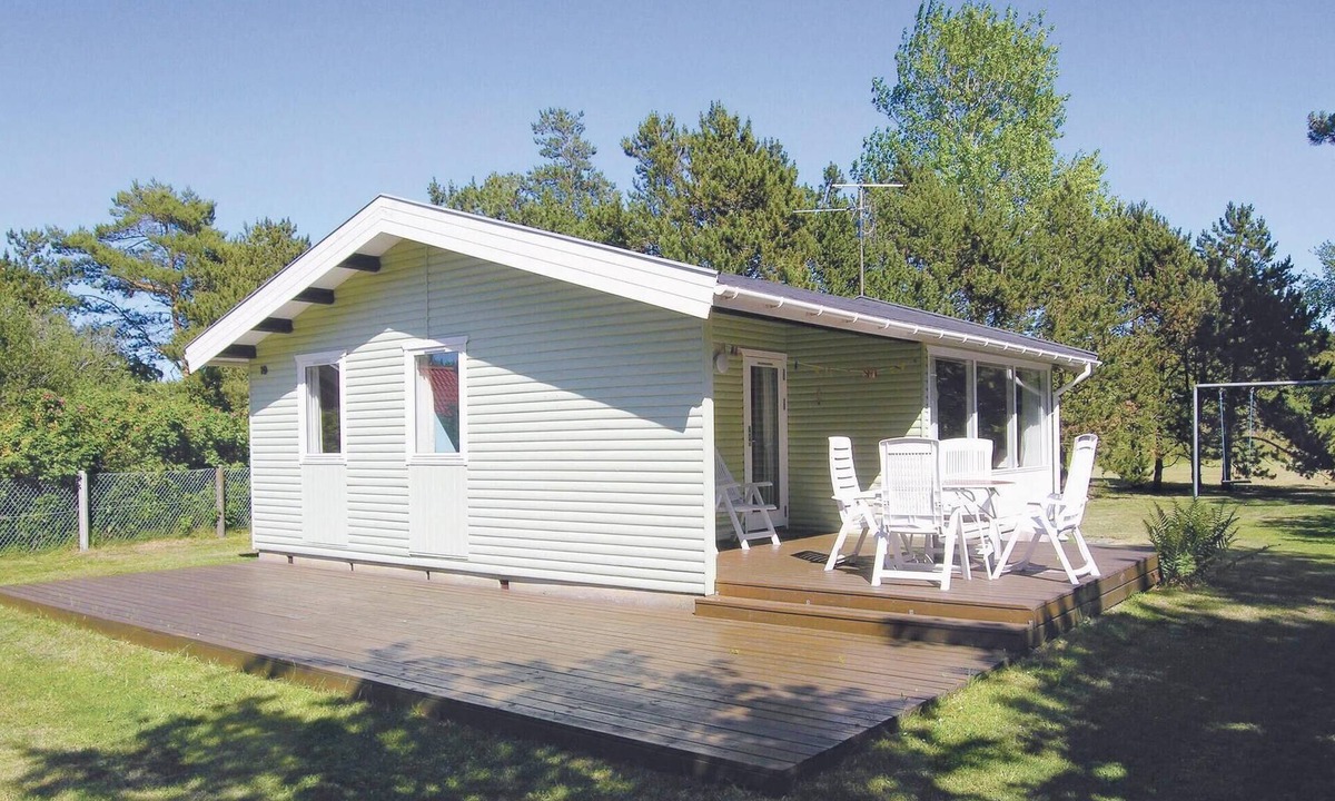 Ristinge House | 2 bedroom awesome home in Humble