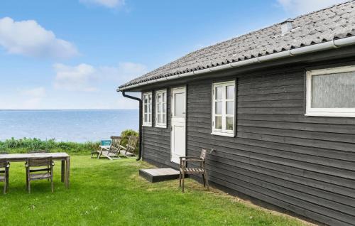 Sjaelborg House | 2 Bedroom Beach Front Home In Esbjerg V