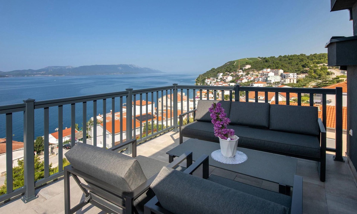 Komarna Apartment | 2 bedroom beautiful apartment in Komarna