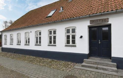 Brorup Apartment | 2 Bedroom Beautiful Apartment In Brørup