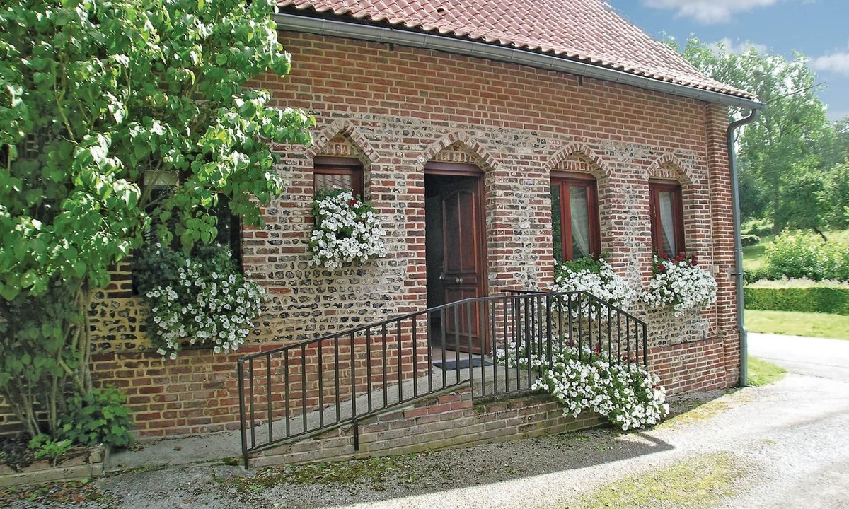 Embry House | 2 bedroom beautiful home in Embry