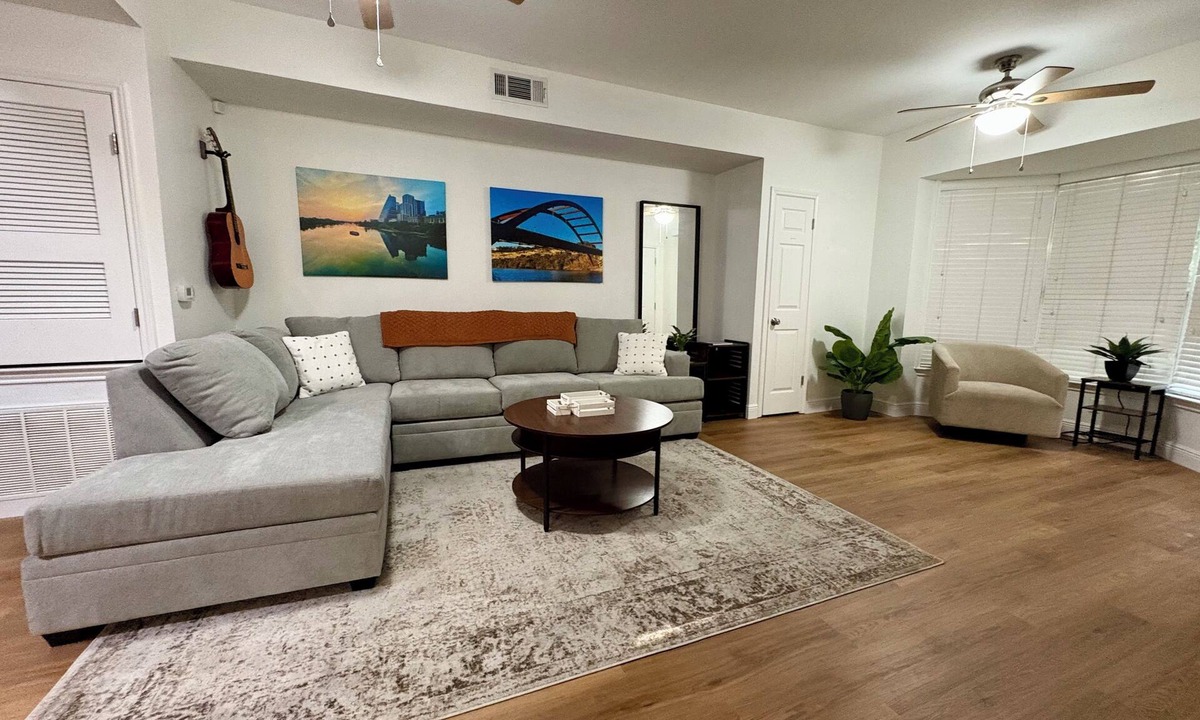 West Campus Condo | 2-bedroom beautiful West Campus Austin condo