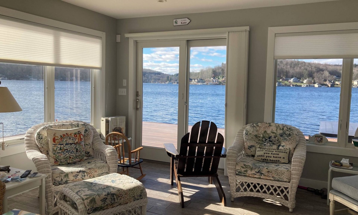 Shawanese House | 2-bedroom Boat House in Harveys Lake PA with AC