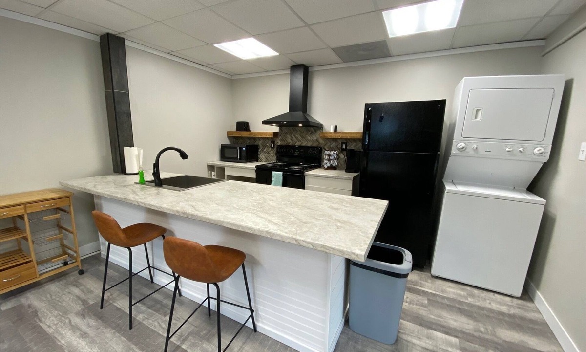 Mattoon House | 2 bedroom Budget Suite. Open floor plan