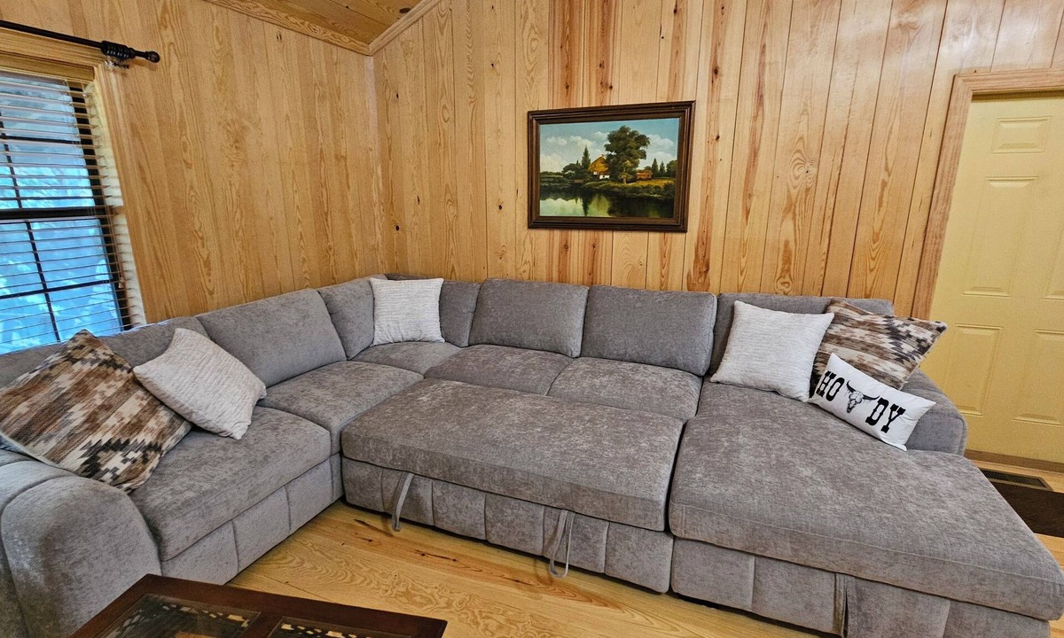 Lawrence County Cabin | 2-bedroom cabin in the heart of Amish country in Ethridge Tennessee.