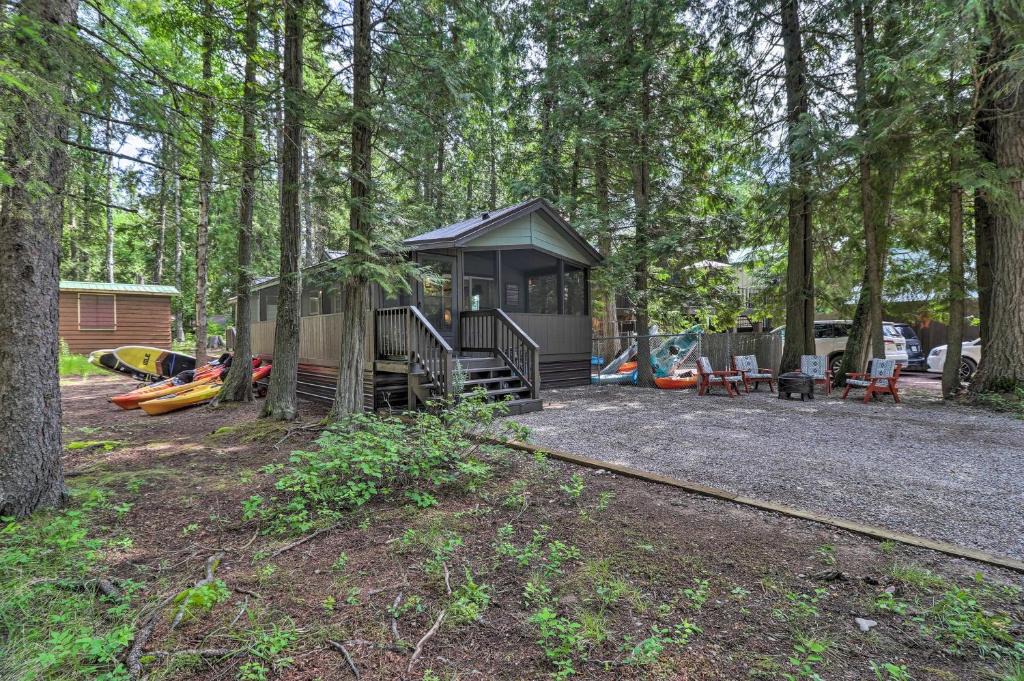 Agpar House | 2 Bedroom Cabin Inside Glacier National Park