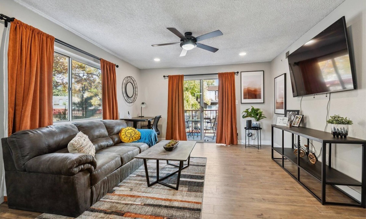 Hampden South Apartment | 2-bedroom Condo in Southmoor